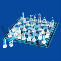 GLASS CHESS SET